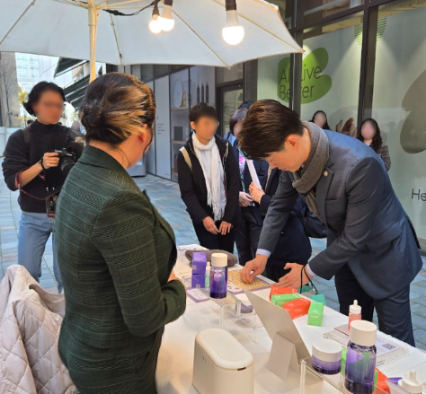 라비드(La.vid), 코리아 그랜드 페스티벌 참가…
노용석 제1차관 부스 방문